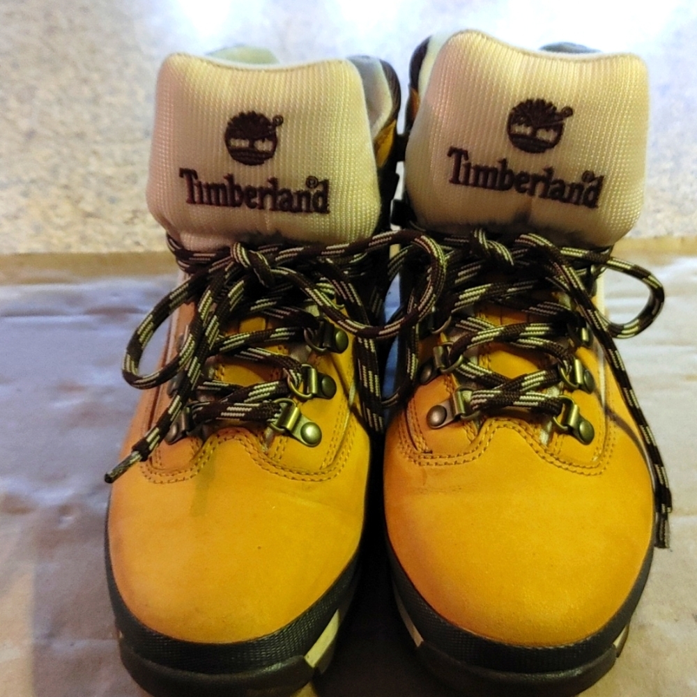 TIMBERLAND BOOTS